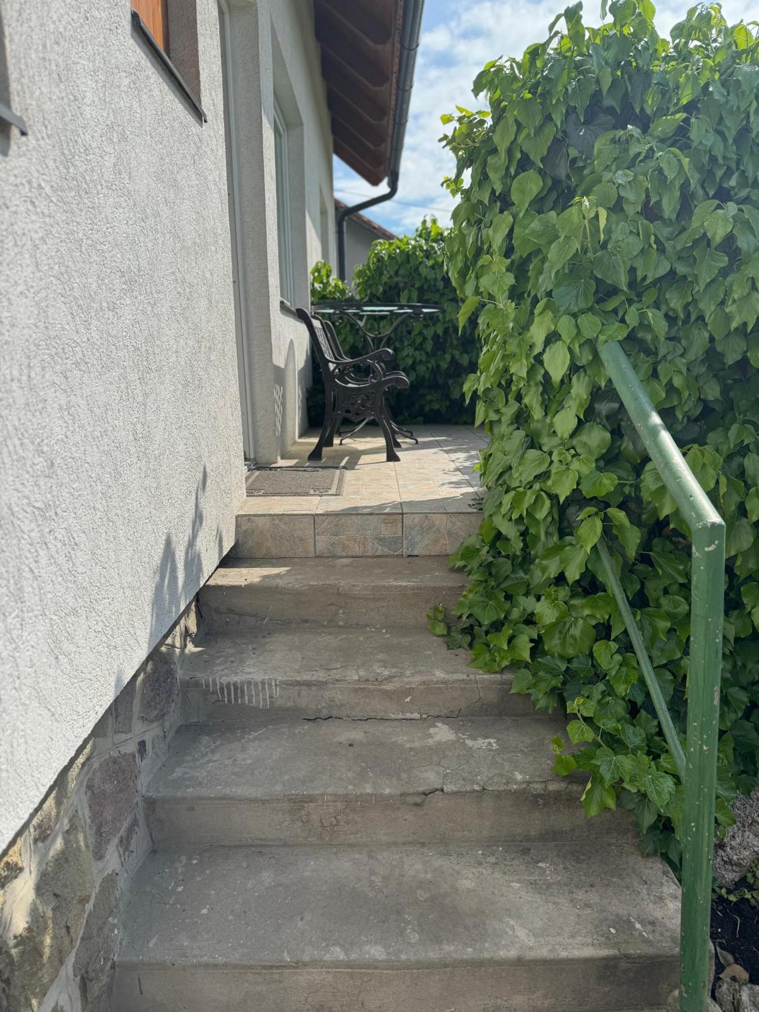 Pelini - 2 Aparthotel Szentendre Bagian luar foto