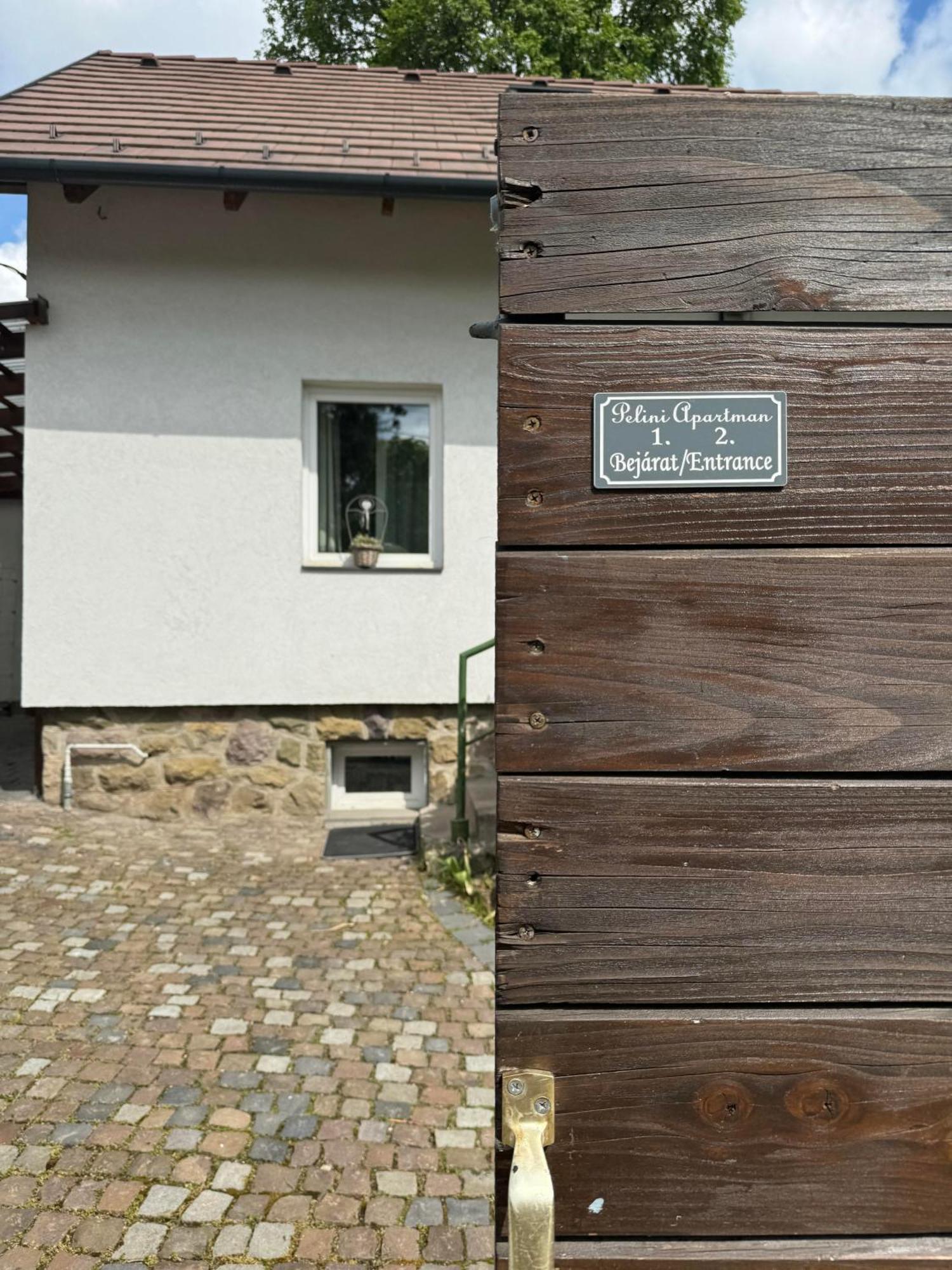 Pelini - 2 Aparthotel Szentendre Bagian luar foto
